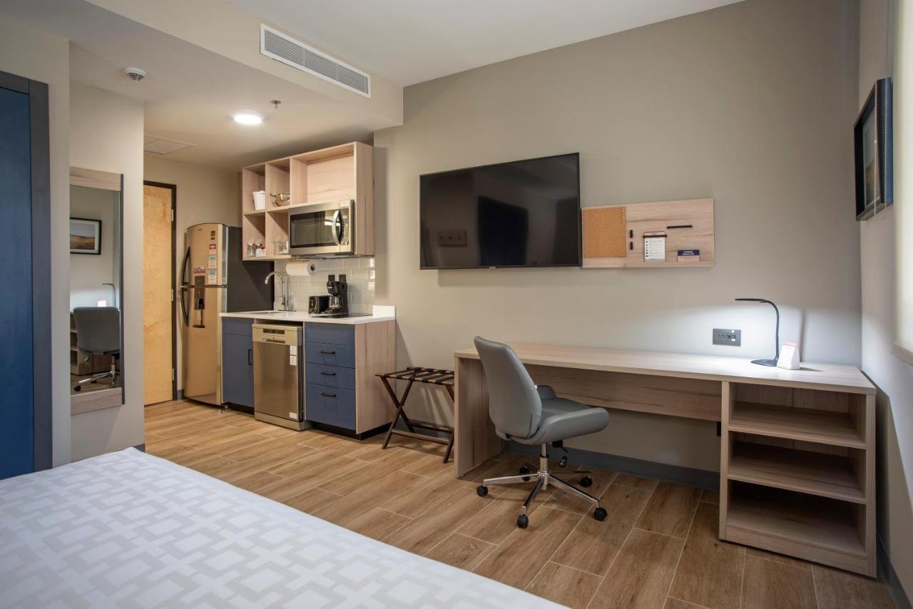 Candlewood Suites - Guadalajara Galerias By Ihg Zapopan Ngoại thất bức ảnh