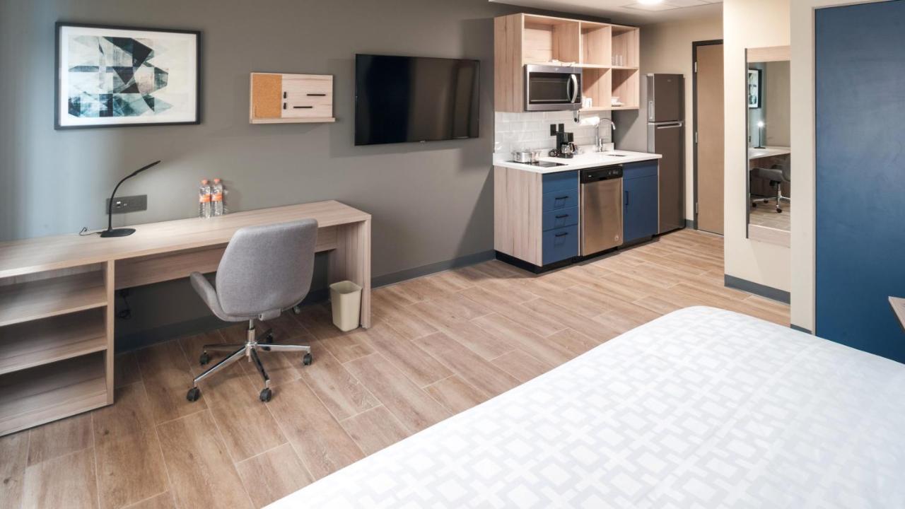 Candlewood Suites - Guadalajara Galerias By Ihg Zapopan Ngoại thất bức ảnh
