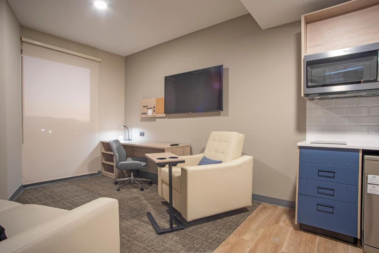 Candlewood Suites - Guadalajara Galerias By Ihg Zapopan Ngoại thất bức ảnh
