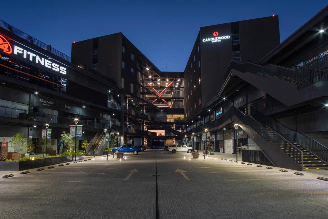 Candlewood Suites - Guadalajara Galerias By Ihg Zapopan Ngoại thất bức ảnh