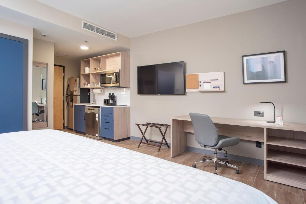Candlewood Suites - Guadalajara Galerias By Ihg Zapopan Ngoại thất bức ảnh